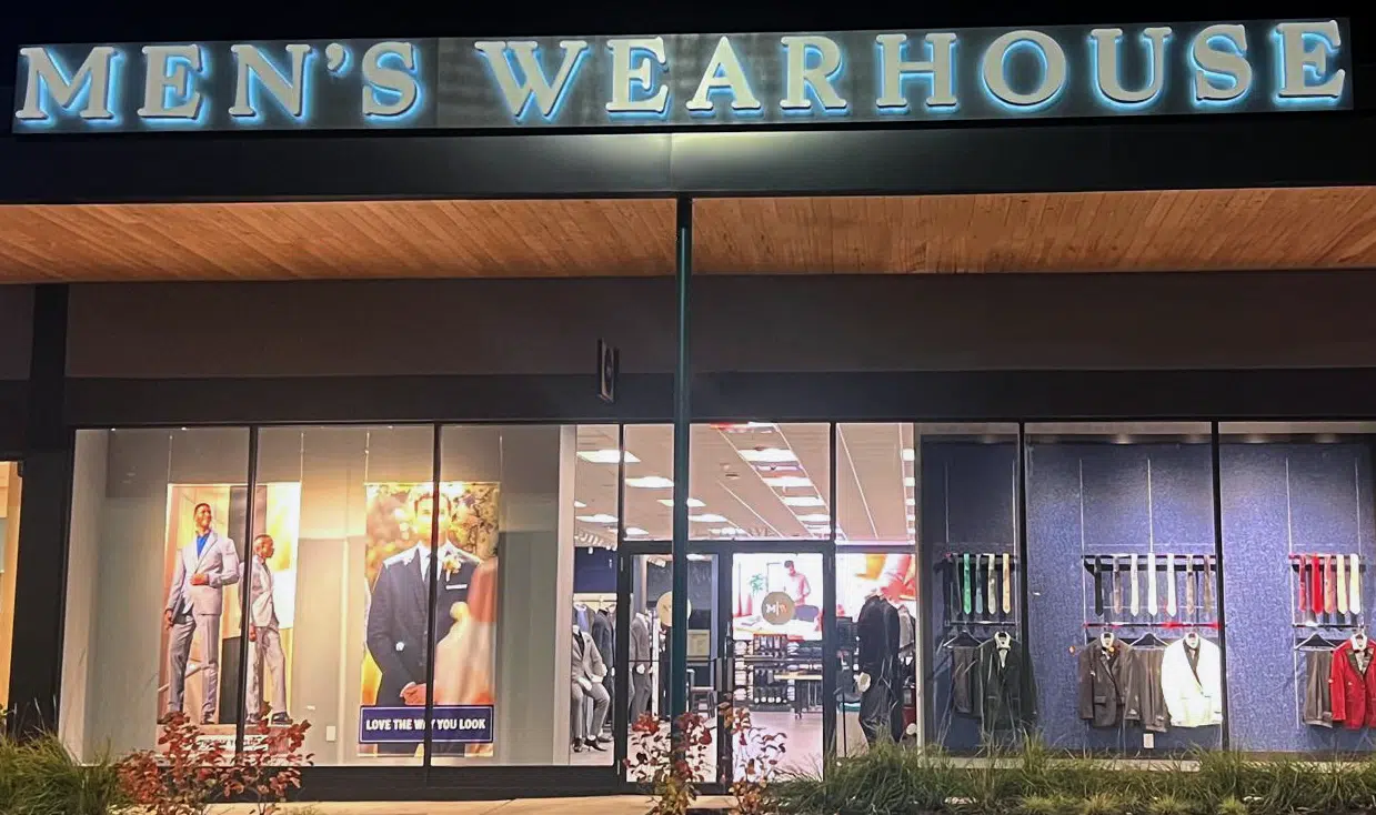 A Men's Wearhouse storefront